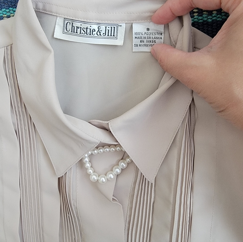 Korea vintage Button shirt With Pearl Necklace Detail - Picture 7 of 8